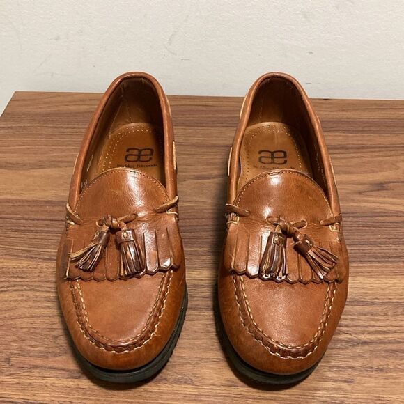 Allen Edmonds Nashua Classic Tassel Mens Leather Loafer in Cognac. Size 10D. main image 6
